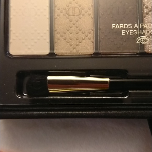 Dior LE Palette with Dior Charm attachment - Picture 11 of 14